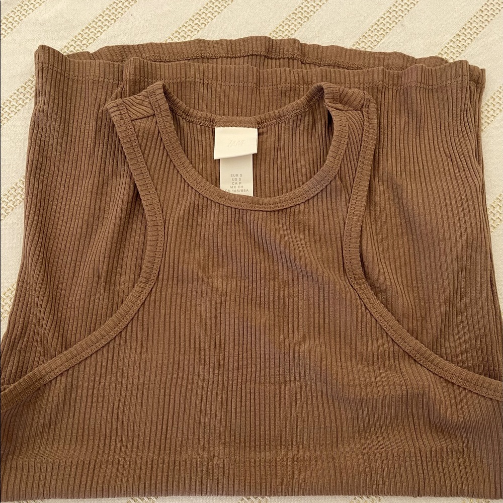 H&M tank size S tobacco color